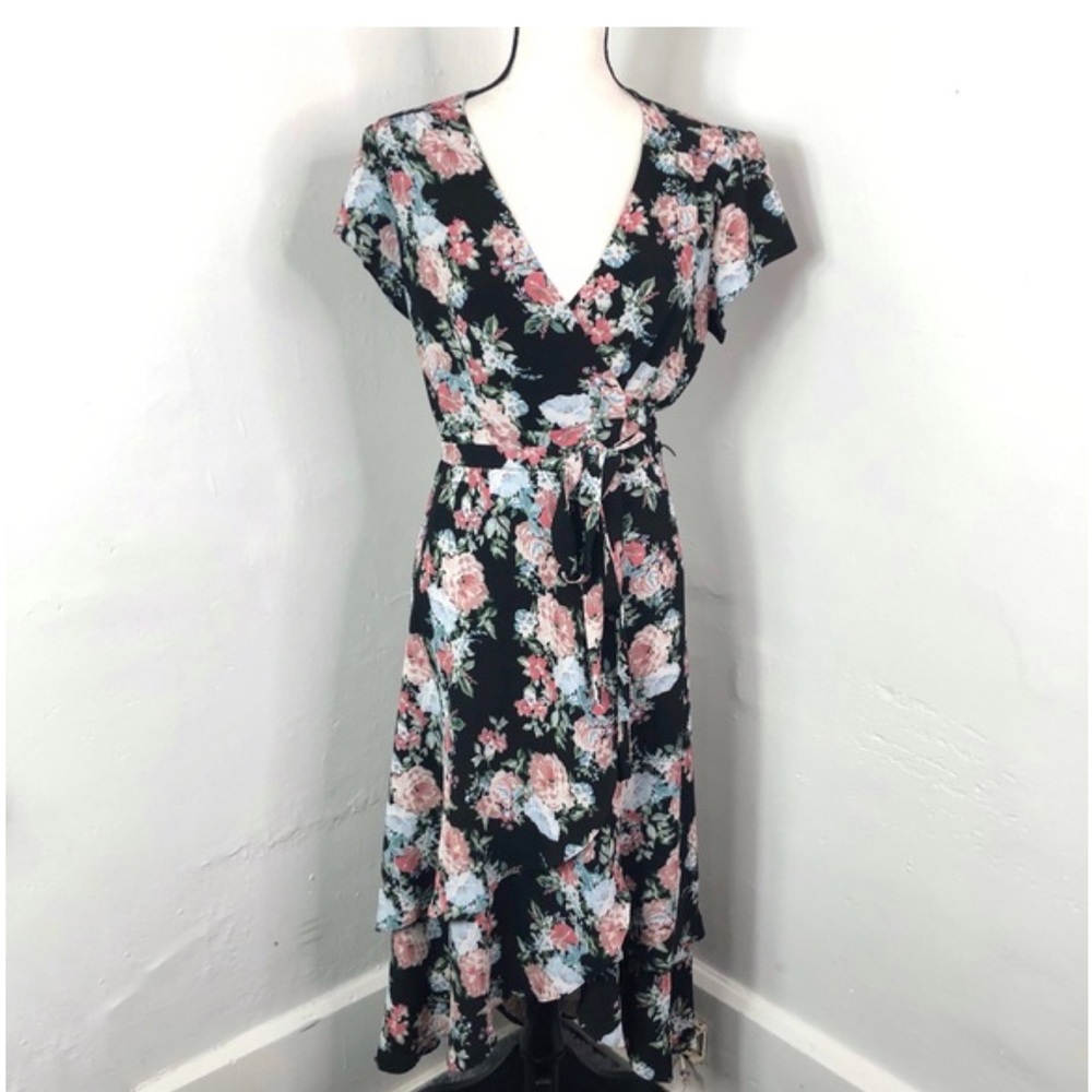 WAYF | Wrap Dress | Medium - Picture 3 of 6